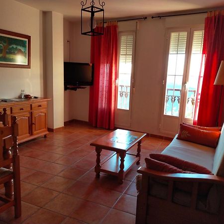 Apartamento Avenida Del Parque Cazorla Esterno foto