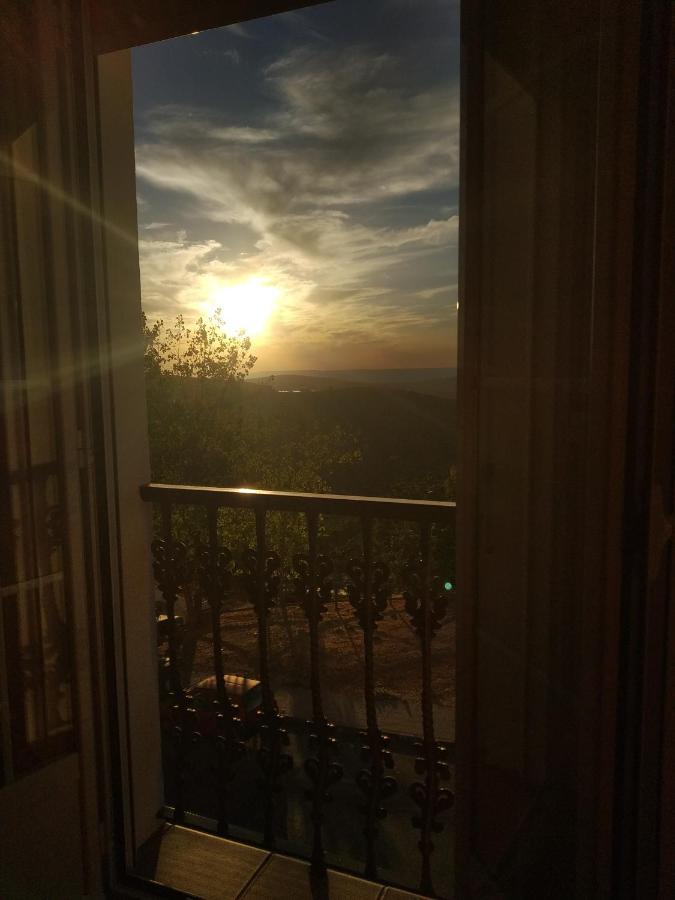 Apartamento Avenida Del Parque Cazorla Esterno foto