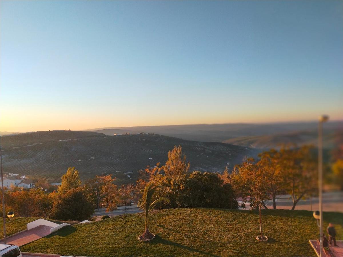 Apartamento Avenida Del Parque Cazorla Esterno foto