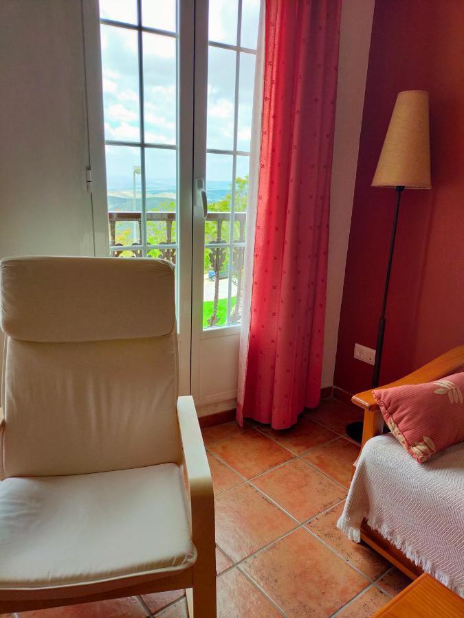 Apartamento Avenida Del Parque Cazorla Esterno foto